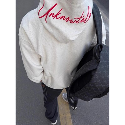 免费试穿~刺绣连帽卫衣男款秋冬