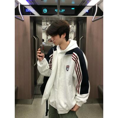 免费试穿~条纹撞色立领开衫卫衣