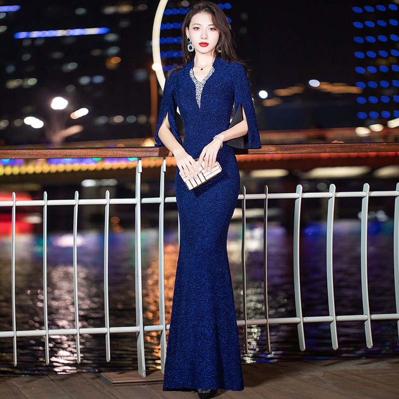 蓝色晚礼服女2024新款宴会气质轻奢小众高端高级感鱼尾年会主持裙