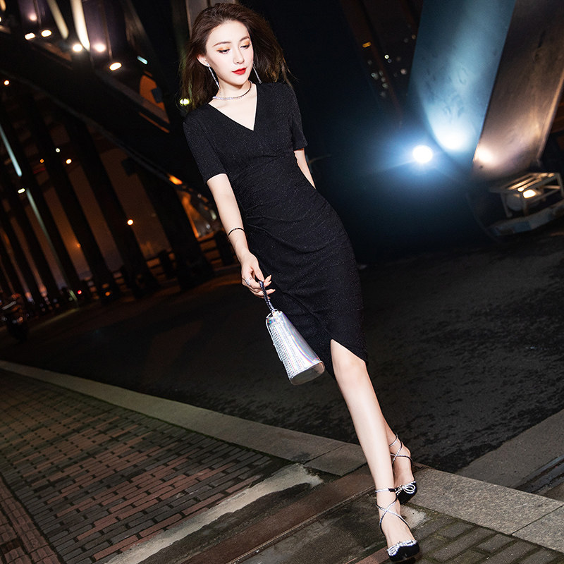 晚礼服女2024新款轻奢小众高端黑色小个子平时可穿宴会气质主持裙