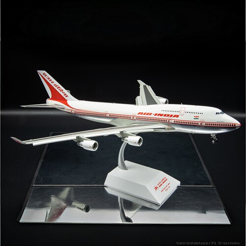 JCwings印度航空波音747-200飞机模型机腹抛光钢管1:200收藏级
