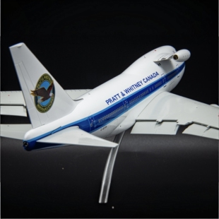 JCwings波音747SP合金飞机模型1:200普惠空中试车台C-GTFF收藏级