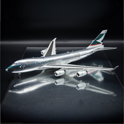 JCwings国泰航空波音747-400F货机合金飞机模型1:200可开舱门收藏
