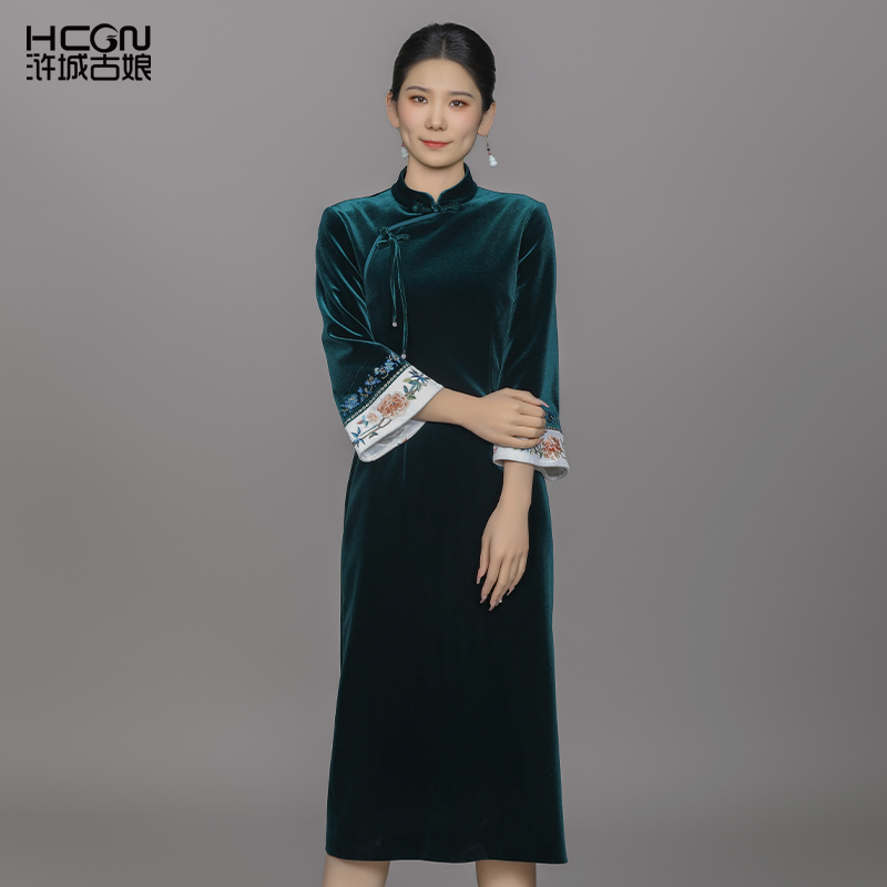 中式丝绒刺绣显瘦舒适贵气适衣裙