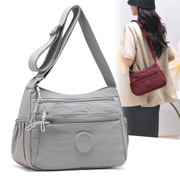 多层休闲轻便单肩斜挎包女士时尚简约百搭多隔层通勤中老年妈妈包