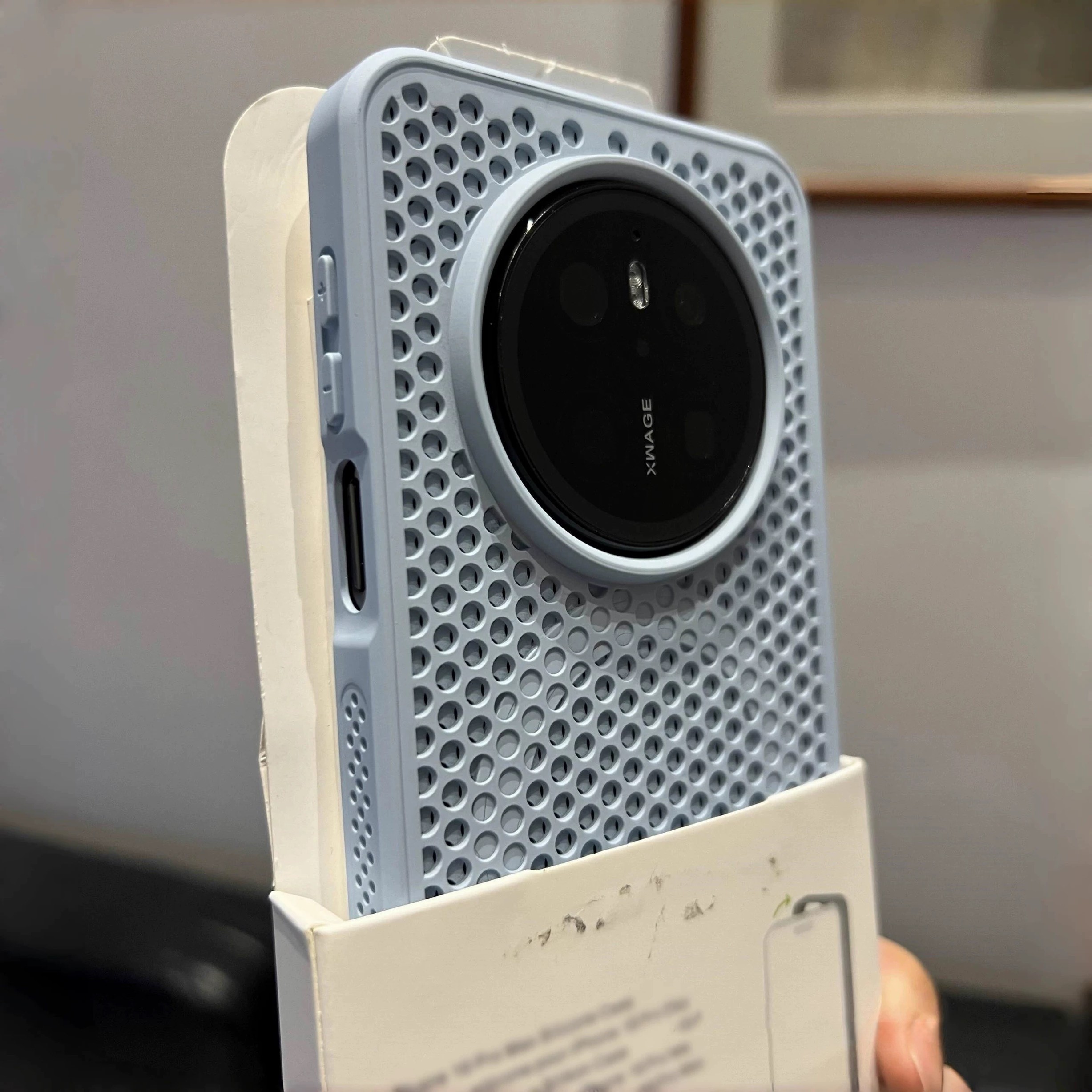 夏日散热蜂巢出气孔游戏充电散热适用三星S25/S24Ultra手机壳23FE磁吸22/S23+镂空透气蜂窝远峰蓝软边硬壳套