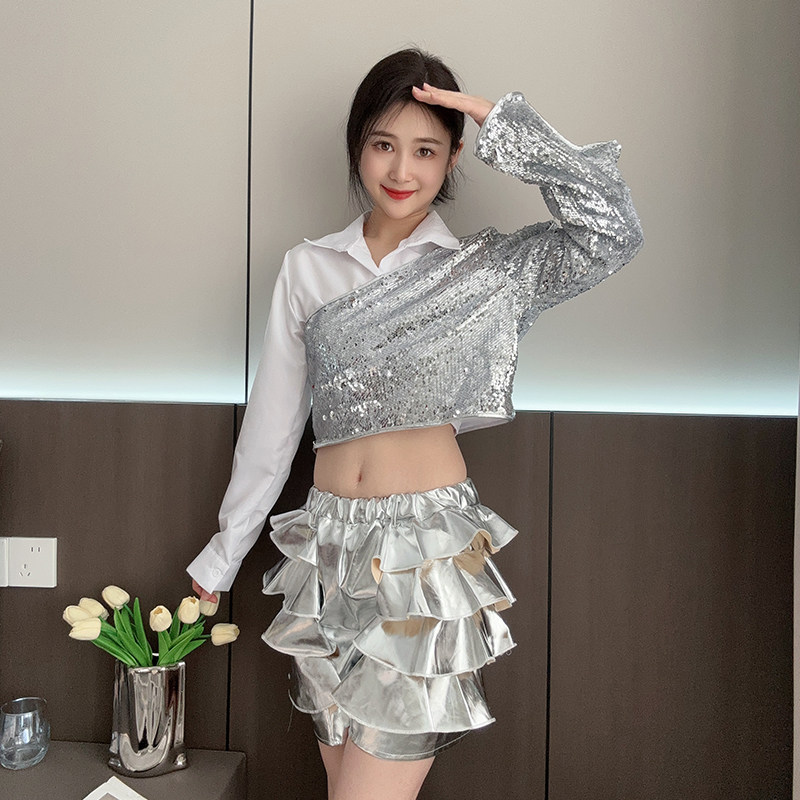 爵士舞年会走秀2025成人亮片女生嘻哈街舞演出服现代女团舞蹈潮服