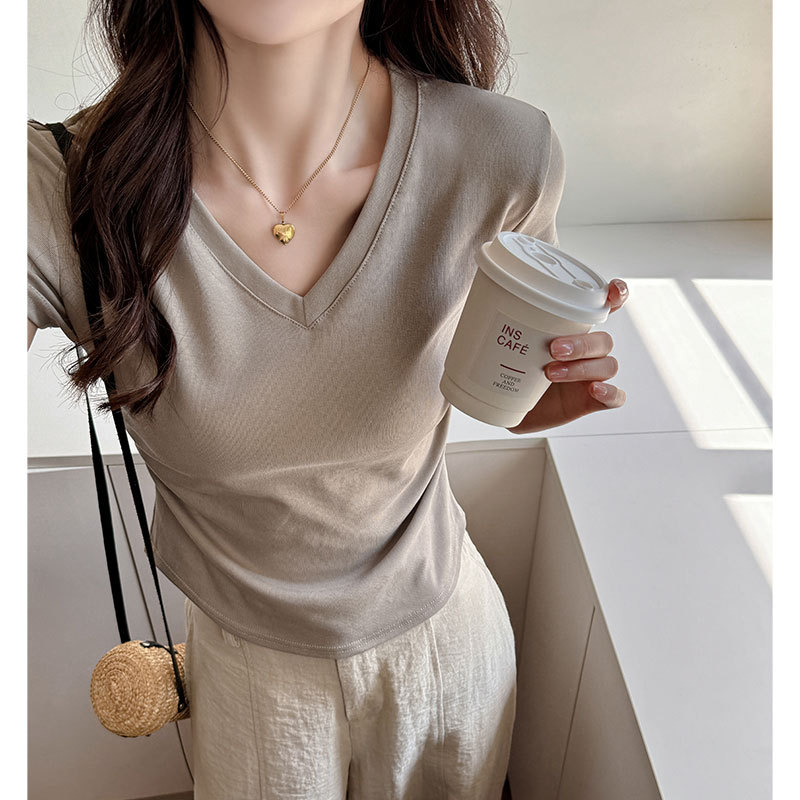 辣妹正肩v领短袖t恤女春夏季抽褶收腰显瘦设计感小众短款韩系上衣
