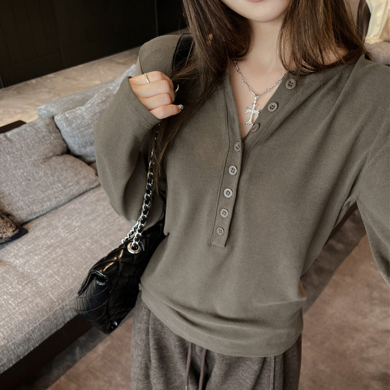2026韩系女装宽松简约纽扣长袖t恤女纯色百搭显瘦高级感打底上衣
