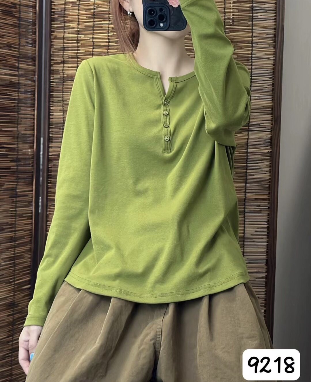 希哦多纽扣贴标棉质t恤女宽松秋装新休闲百搭圆领显瘦打底衫