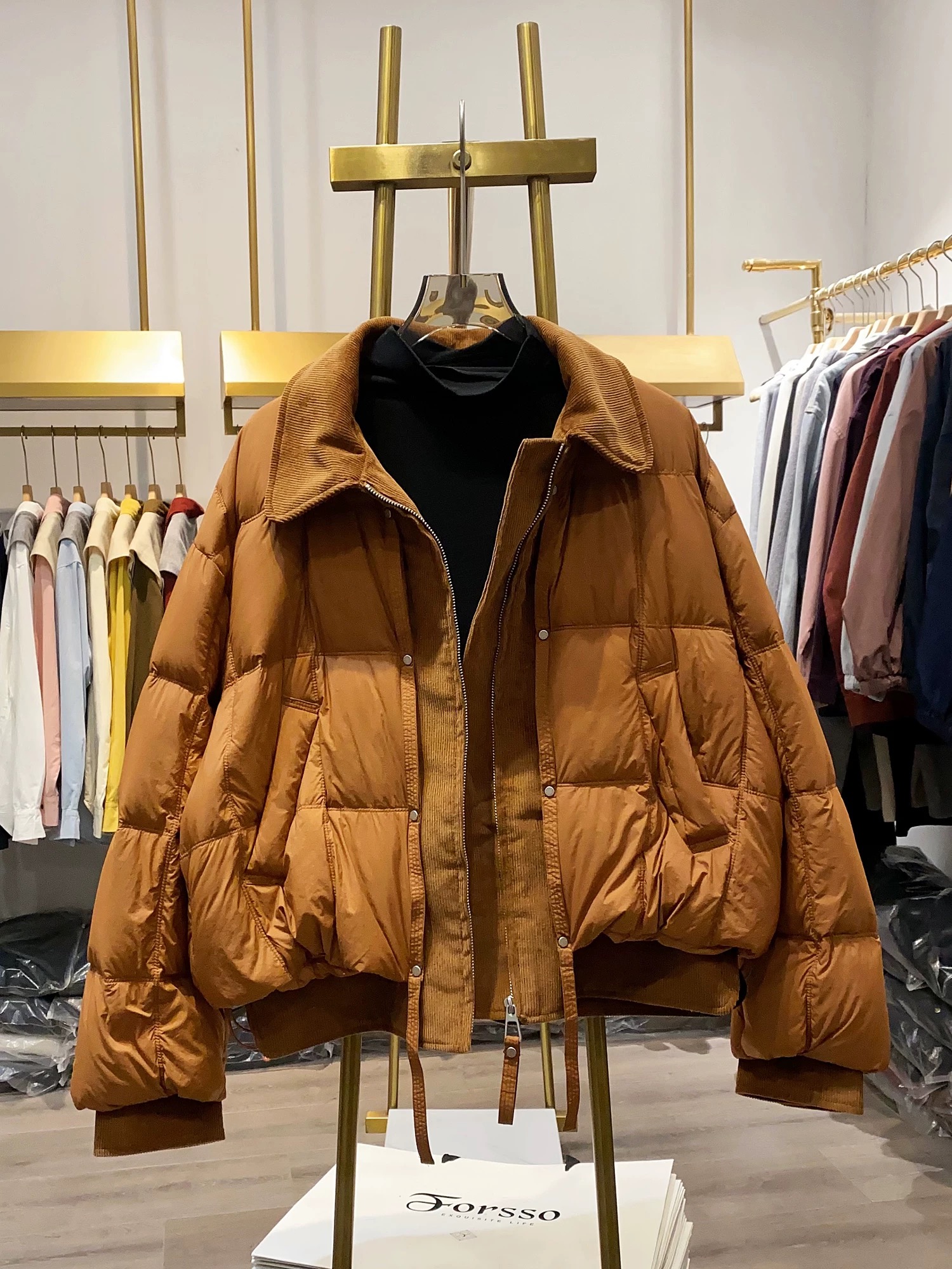 商场同款冬新款加厚保暖高级感面包服灯芯绒翻领羽绒服LC