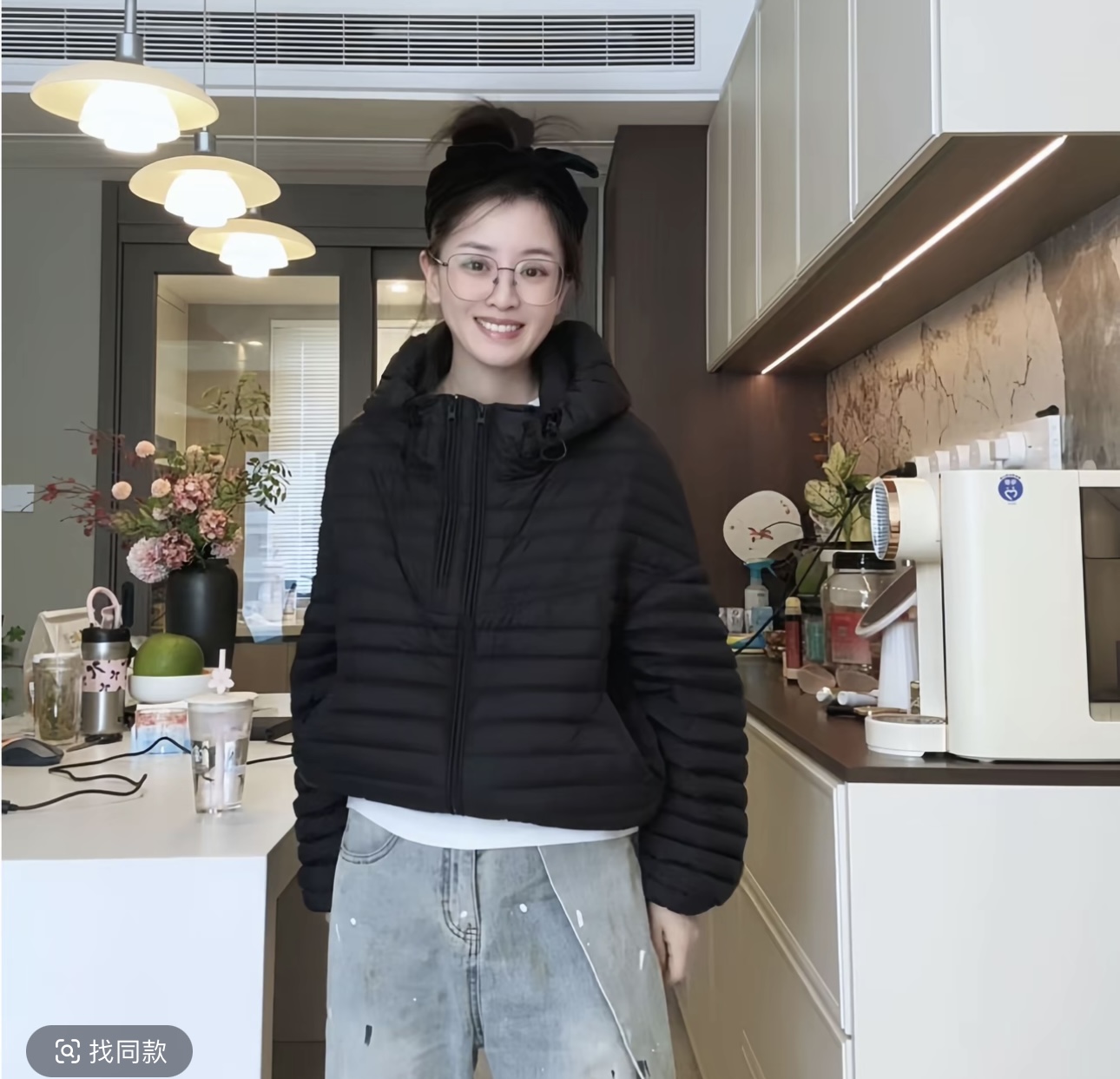 2025秋冬轻薄羽绒服女连帽宽松百搭洋气保暖正品爆款90鸭绒外套潮