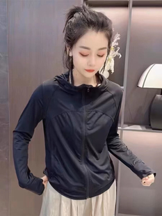短款冰丝防晒衣女款2025夏季新款轻薄凉感运动外套黑色连帽防晒服