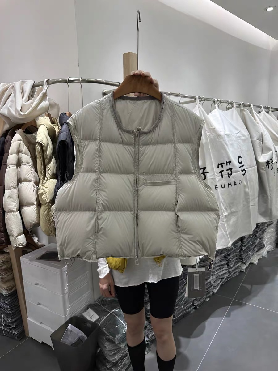 韩国DUCK DOWN设计感小众秋冬新款羽绒马甲背心女宽松休闲百搭潮