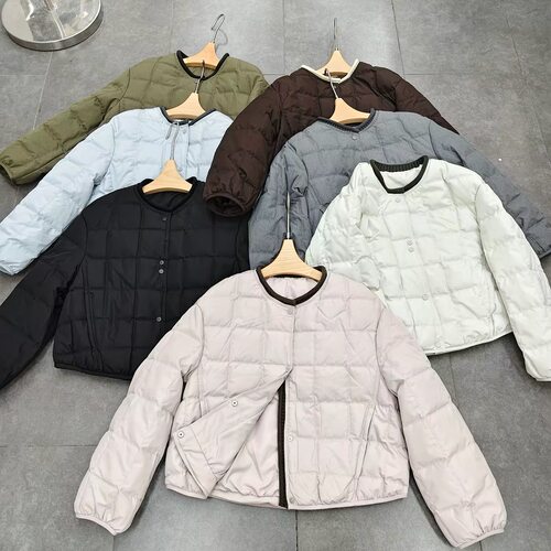 欧货圆领针织拼接方格羽绒服女2026冬季高级感轻薄款90白鸭绒外套