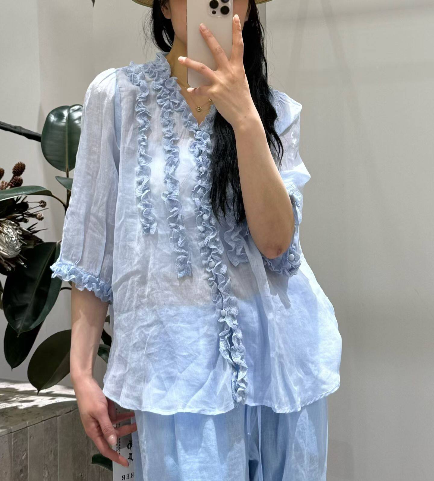 韩国蕾丝花边V领苎麻衬衫女2026新款休闲木耳边长袖防晒小衫上衣