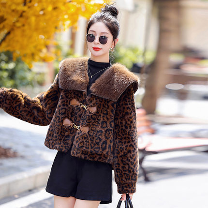 秋冬新款气质环保大毛领豹纹女皮毛一体短款大衣时尚外套 YF2501