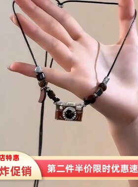 「记忆胶卷」复古酒红胶片相机项链秋冬新款长款滴釉可调节毛衣链