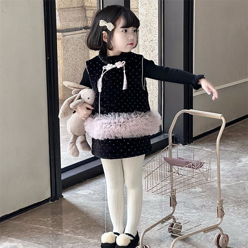 WONIU又软又好看|女童冬季复古新中式夹棉加厚旗套装保暖上衣短裙