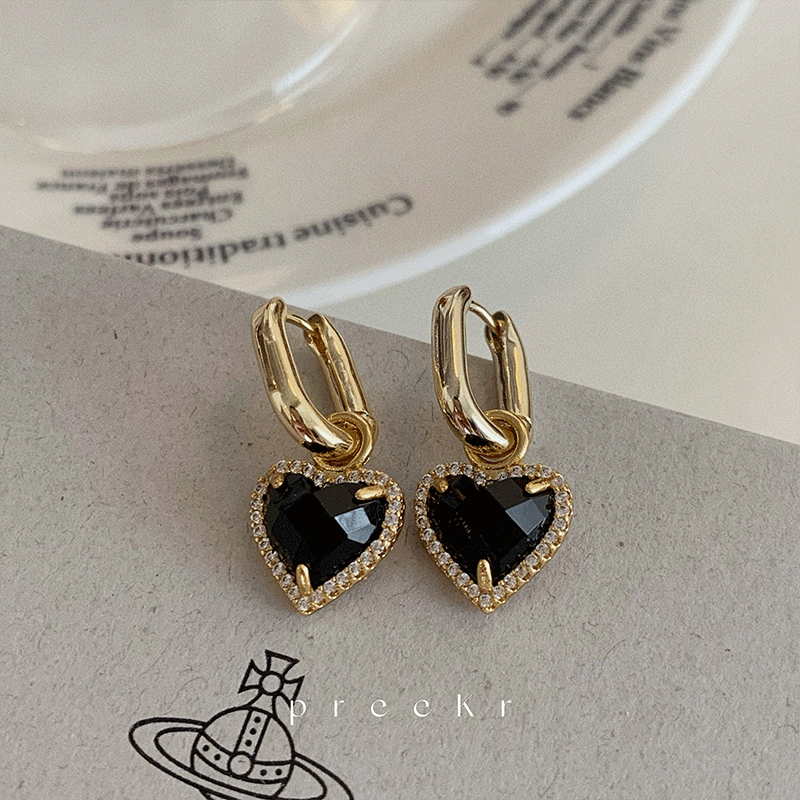 preeKr复古黑钻爱心耳钉新款立体桃心法式轻奢高级小众耳饰耳环女