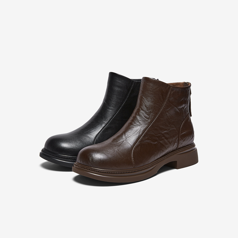 百思图2025冬季商场新款圆头羊皮靴通勤粗跟女短靴马丁靴S3055DD5