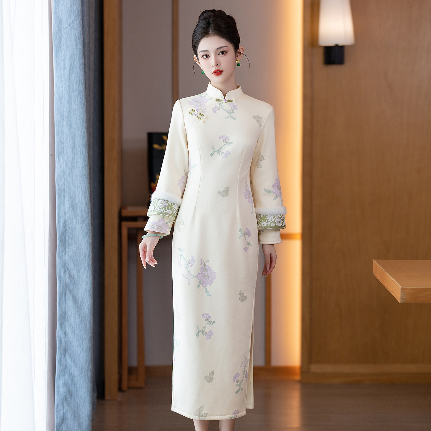 白色冬款长袖加绒保暖旗袍女2025冬新款改良年轻款不开叉遮肚显瘦,女装/女士精品,旗袍,淘宝优惠券,粉丝福利购,淘宝优惠卷