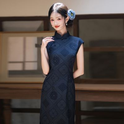 藏蓝色复古国风新中式旗袍日常穿