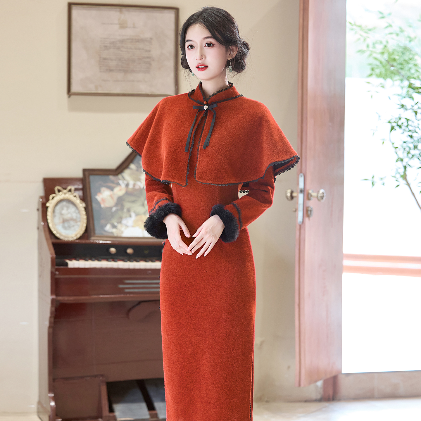 新中式红色旗袍披肩斗篷两件套