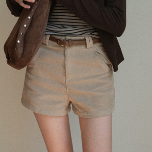复古高腰卡其色灯芯绒短裤女秋冬新款简约气质辣妹休闲百搭直筒裤