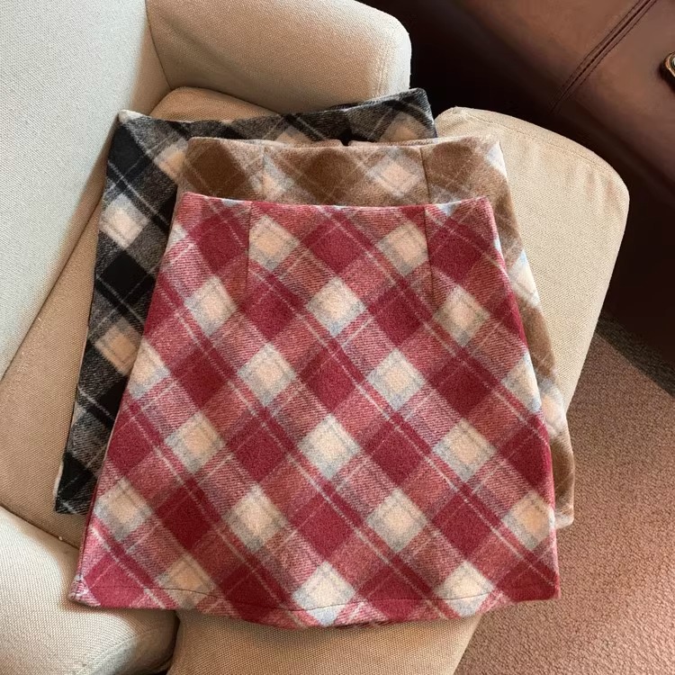 百搭A字显瘦通勤包臀短裙