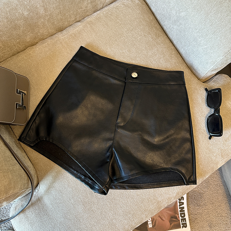 黑色pu皮短裤女秋冬2025新款高腰显瘦辣妹百搭a字阔腿靴裤外穿