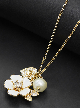 水晶珍珠爱心白色山茶花朵项链女