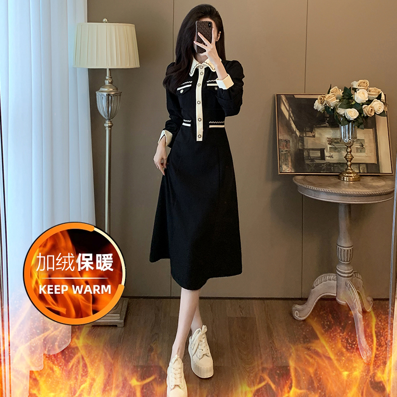 高级感配大衣内搭加绒卫衣裙