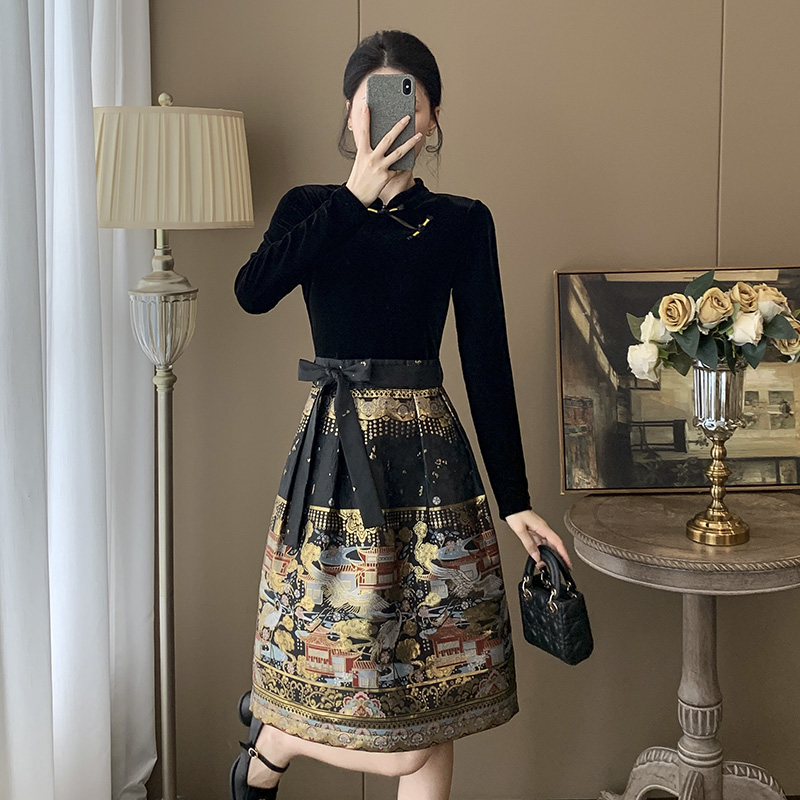 假两件拼接刺绣提花汉服马面裙