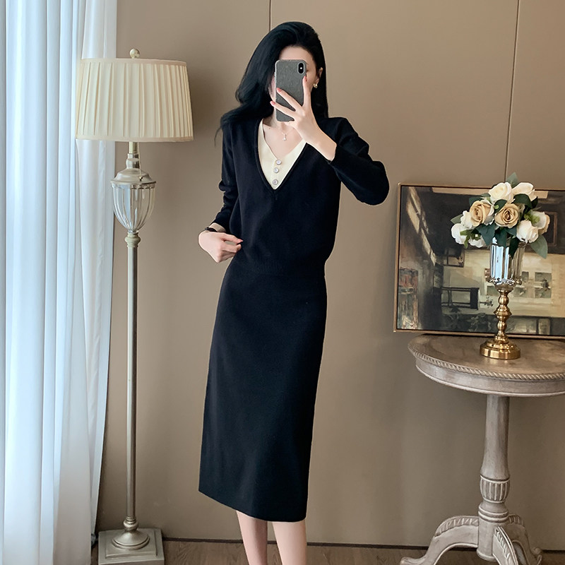 秋冬季针织套装裙女高级感V领长袖套头毛衣过膝半身裙显瘦两件套,女装/女士精品,大码内搭,淘宝优惠券,粉丝福利购,淘宝优惠卷