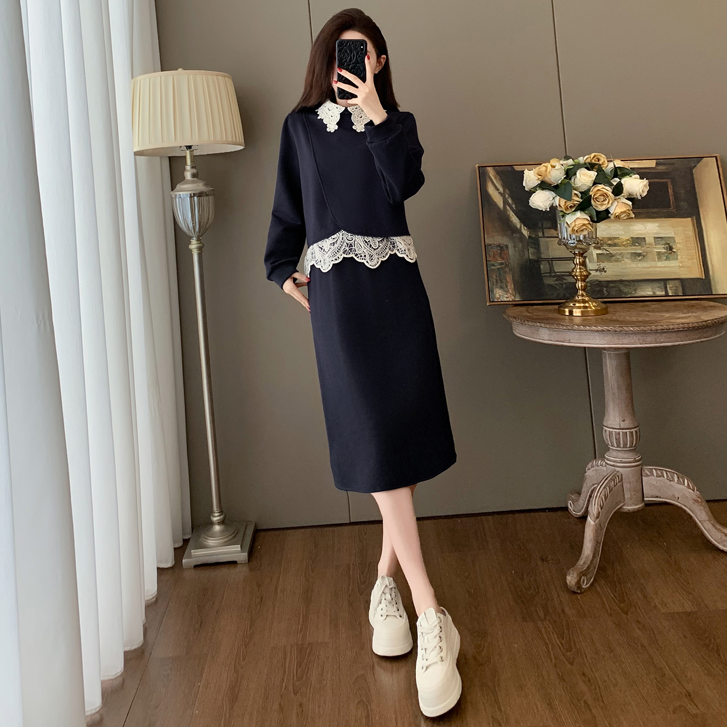 蕾丝拼接POLO领卫衣+半身裙