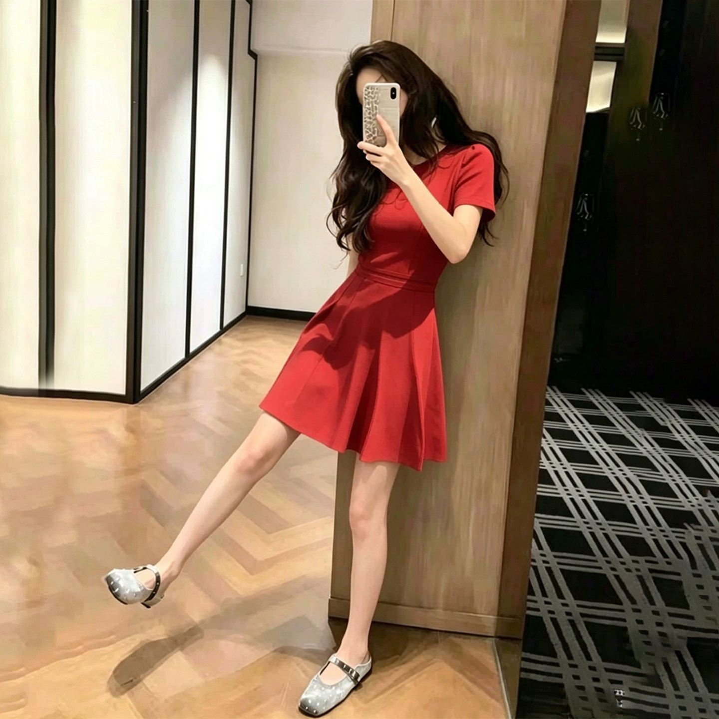 红色短袖针织连衣裙女夏季订婚礼服新娘敬酒服收腰显瘦A字短裙子