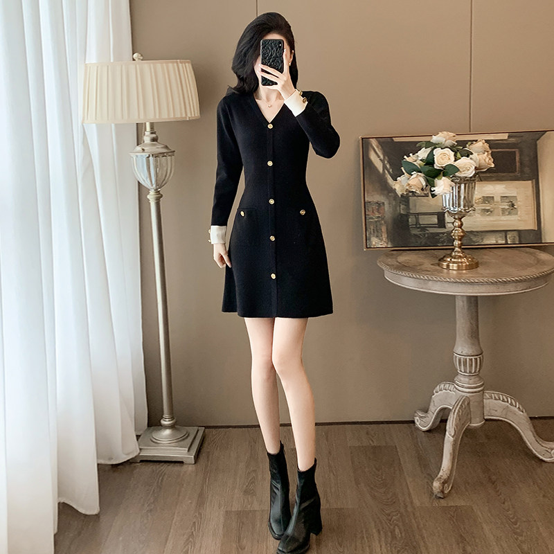 赫本风高级感气质针织连衣裙女秋图片