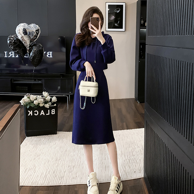 法式高级感气质连衣裙女秋季新款收腰显瘦中长款气质连帽卫衣裙子,女装/女士精品,真丝上装,淘宝优惠券,粉丝福利购,淘宝优惠卷