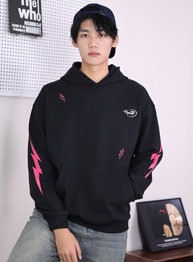 TIP-OFF美式闪电印花篮球运动休闲宽松经典百搭套头衫连帽卫衣男