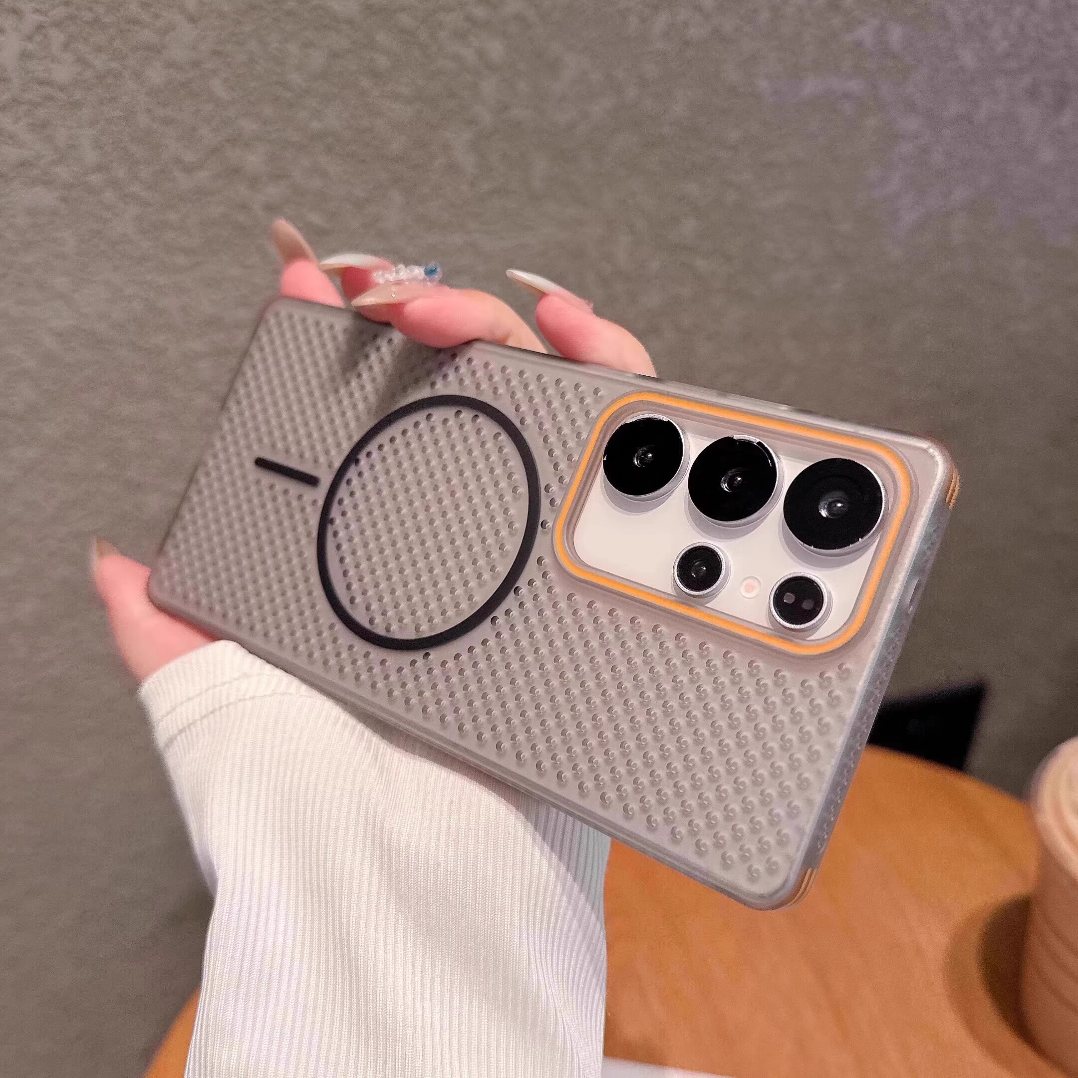 适用三星s25/s25ultra手机壳新款散热磁吸充电s24ultra高级感s23ultra保护套超薄磨砂s25plus简约ins男女硬壳