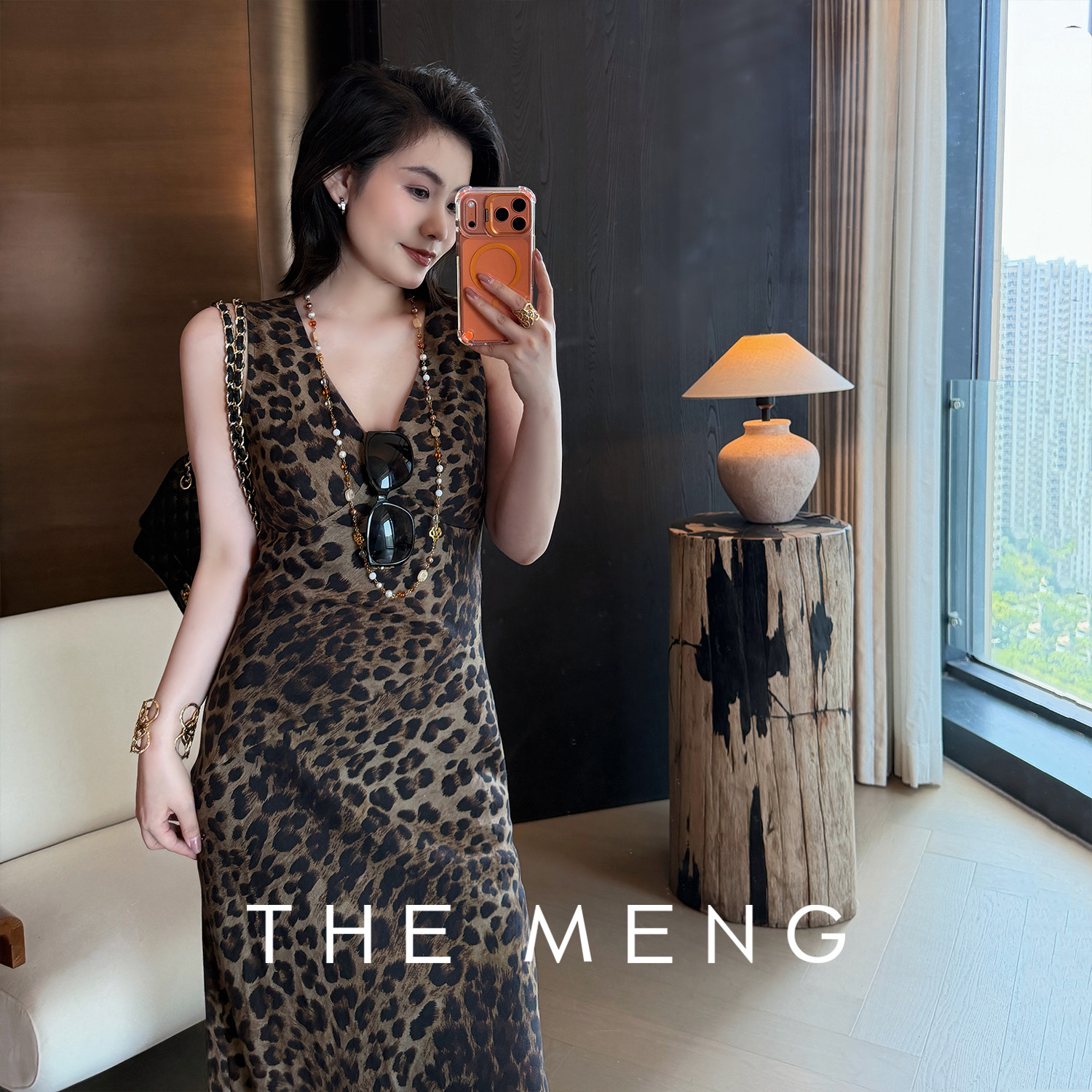 THE MENG“豹纹美学”苎麻豹纹天然凉感新款法式背带显瘦连衣裙夏