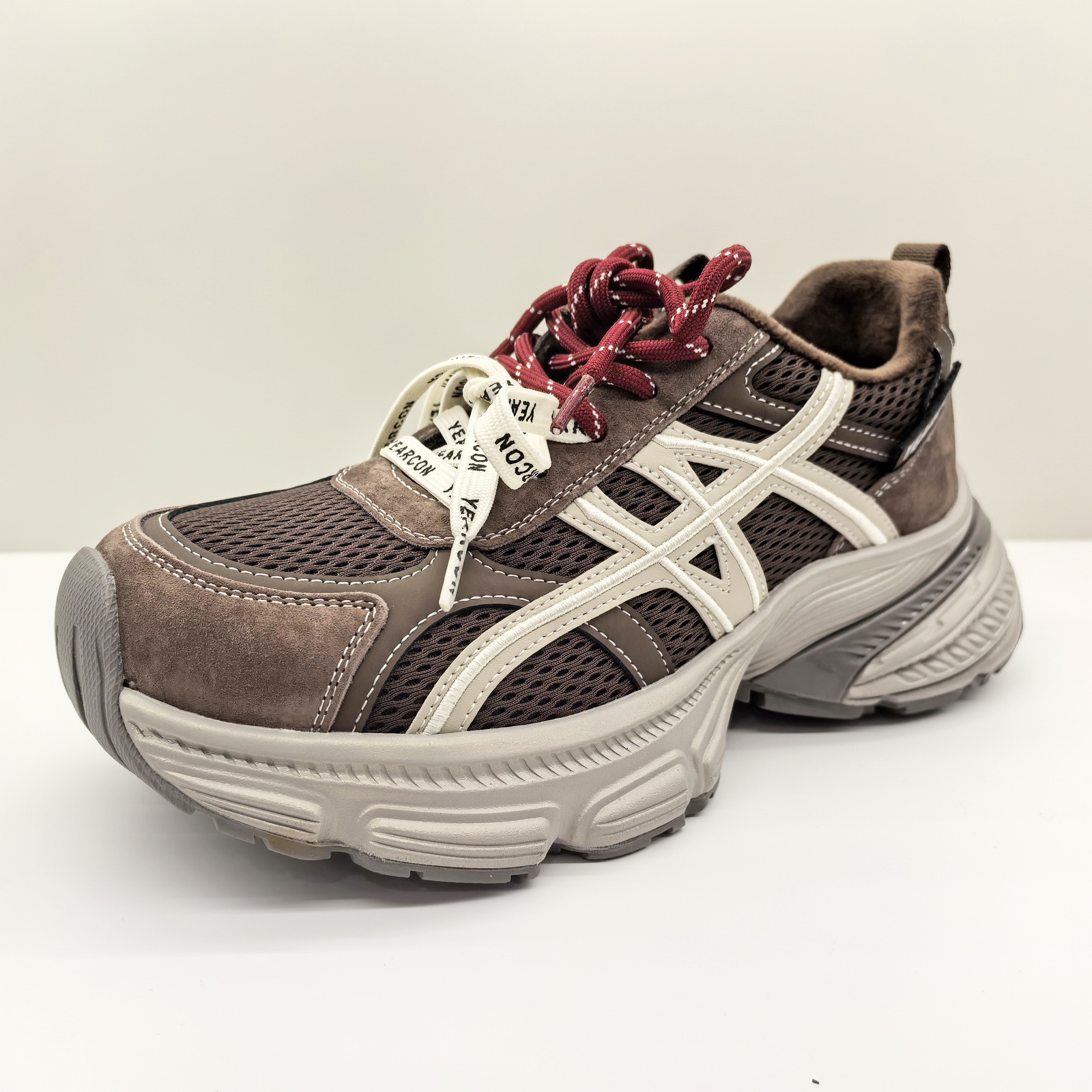 意尔康女鞋2025冬季新款厚底运动休闲老爹鞋加绒磨砂真皮网面棉鞋