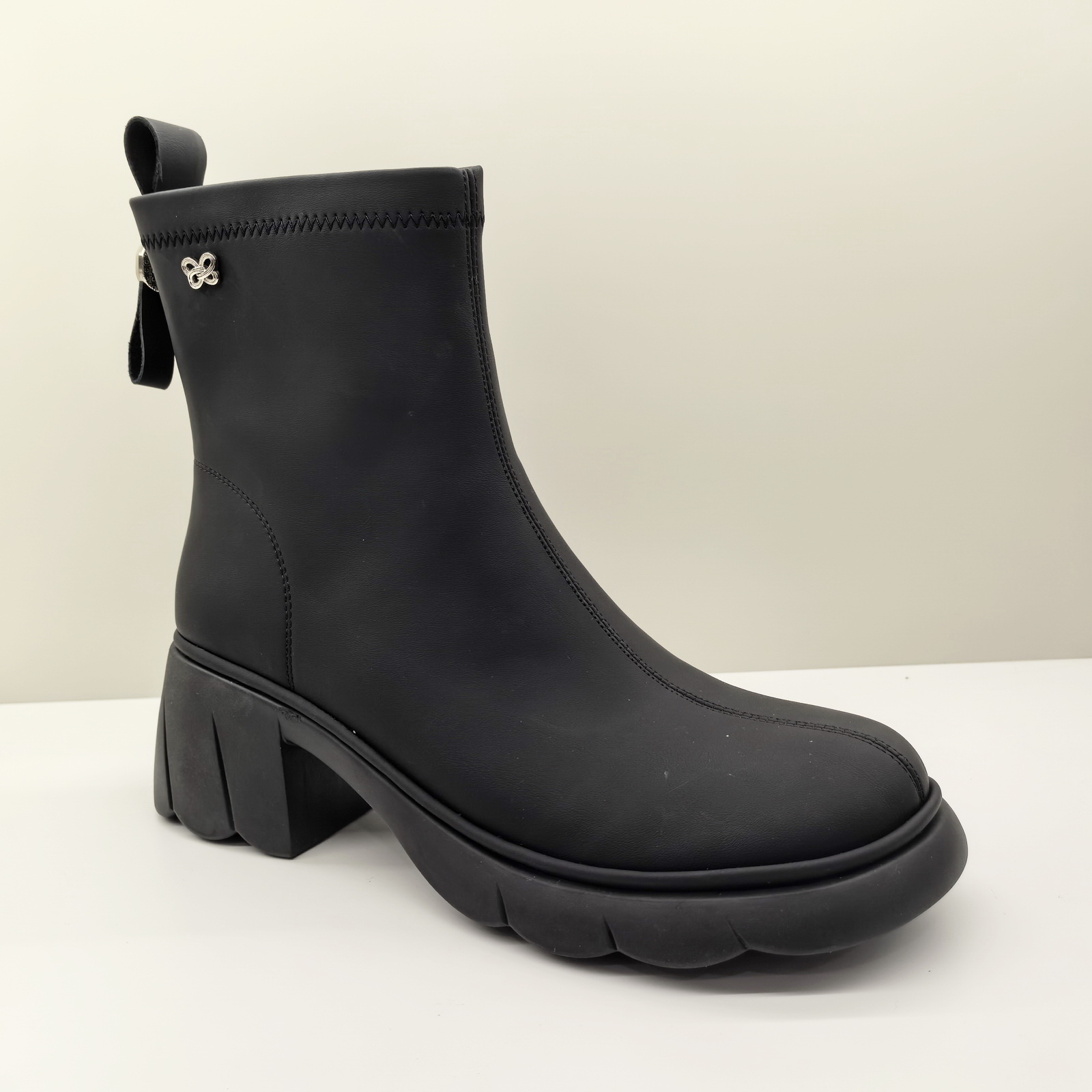 意尔康女鞋2025秋季新款磨砂粗跟高跟短筒马丁靴后拉链圆头女单靴