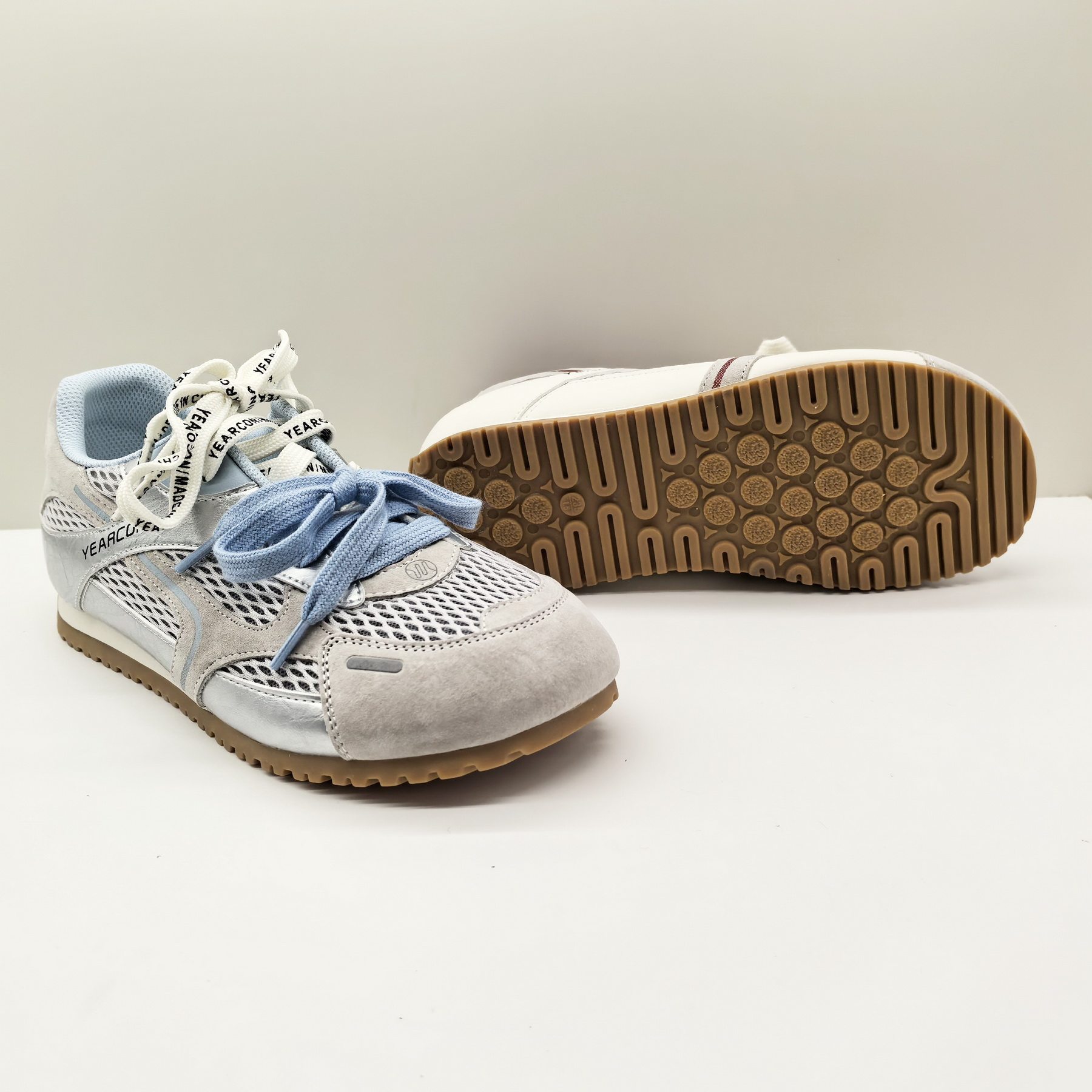 意尔康女鞋2026春夏新款系带网面运动休闲磨砂真皮双鞋带慢跑鞋潮