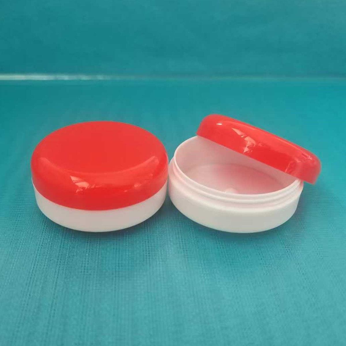15克软膏盒扁圆医用药膏盒塑料盒面霜盒化妆品分装小瓶药膏空盒子