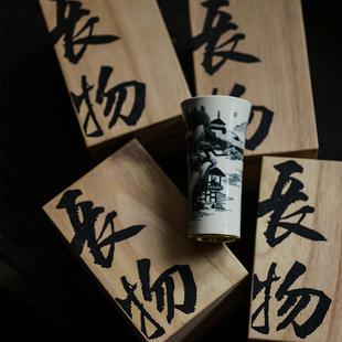 七月长 青花手绘山水诗文茶杯 大号闻香杯陶瓷品杯 景德镇弥云斋