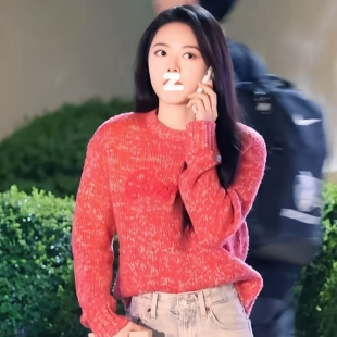 赵今麦骄阳似火同款红色字母刺绣提花长袖圆领毛衣百搭显瘦针织衫