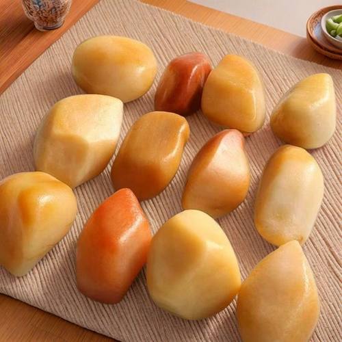 新疆戈壁奇石乌尔禾金丝玉原石小籽料金丝玉花彩手把件都是天然