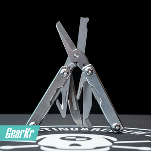 瑞士科技赤眼蜂多功能急救剪刀户外野外求生战术折叠应急工具装备